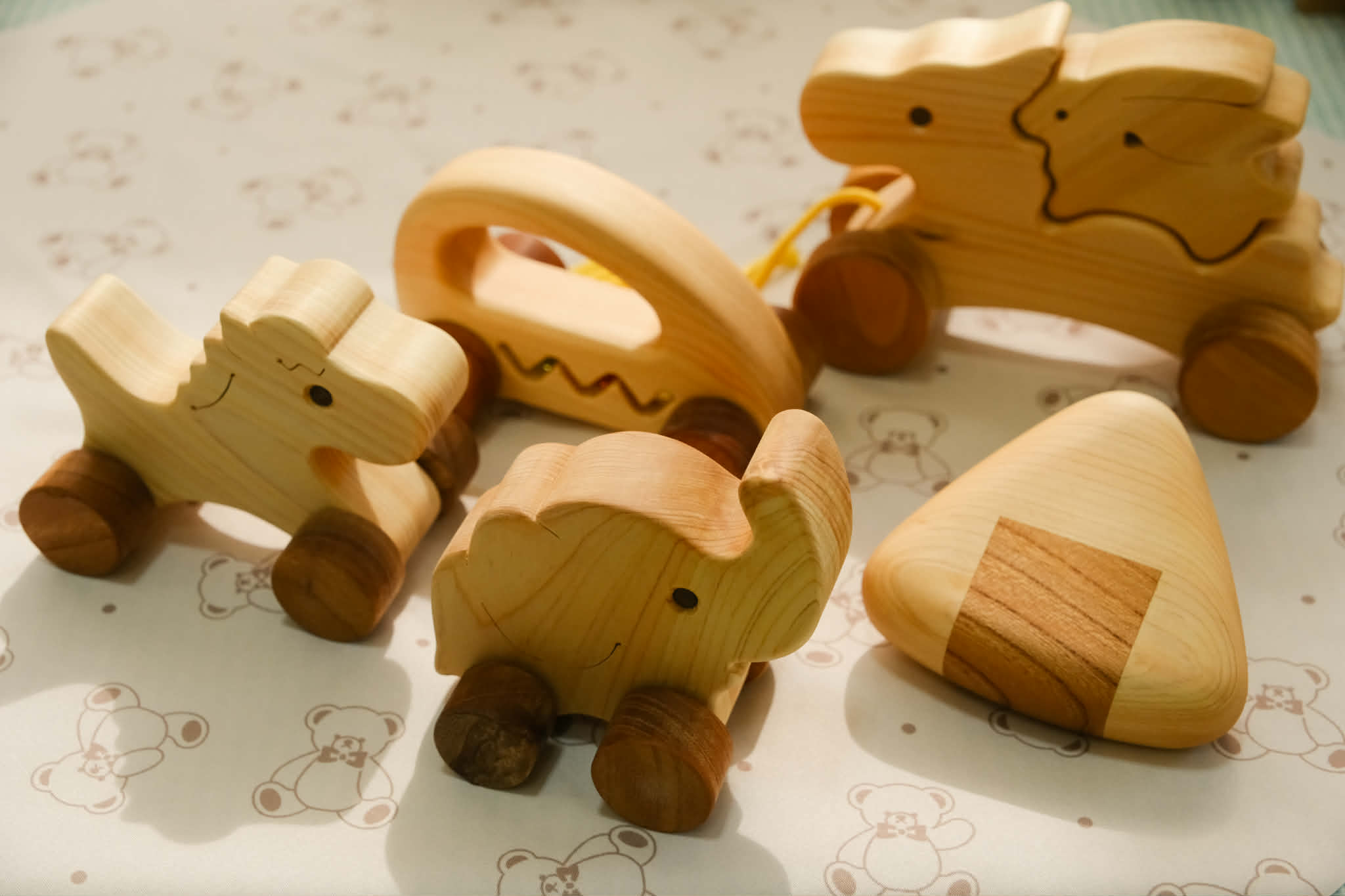 ひよことパンダの木工店 木のおもちゃ