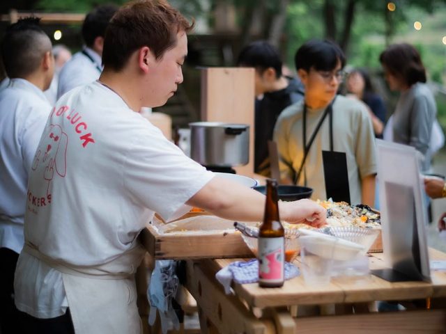 ツチフェス in 徳島 2025 料理を仕上げるシェフ